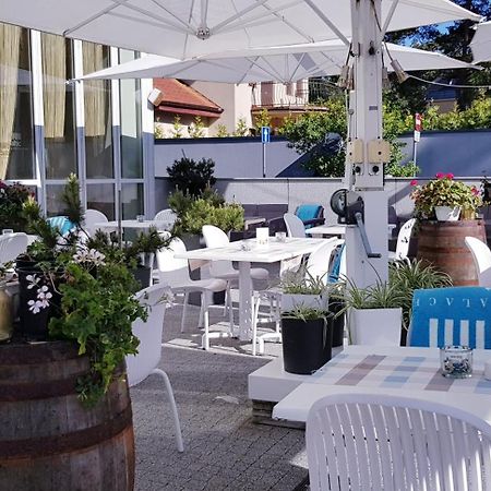 Baltic Palace Apart otel Pobierowo Dış mekan fotoğraf